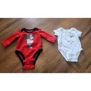 NIKE Sportswear Infant/Baby Boy's Layette/Bodysuit, 2-pack New Born